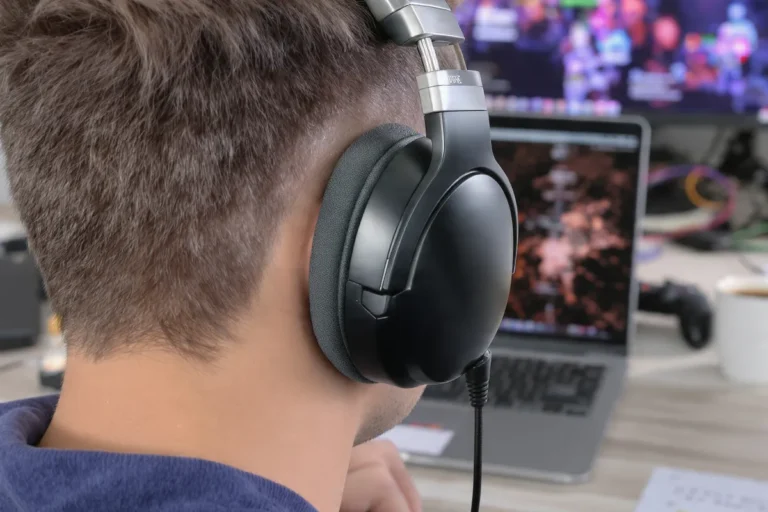 7.1 Virtual vs. Estéreo Real: A Mentira dos Headsets Gamer